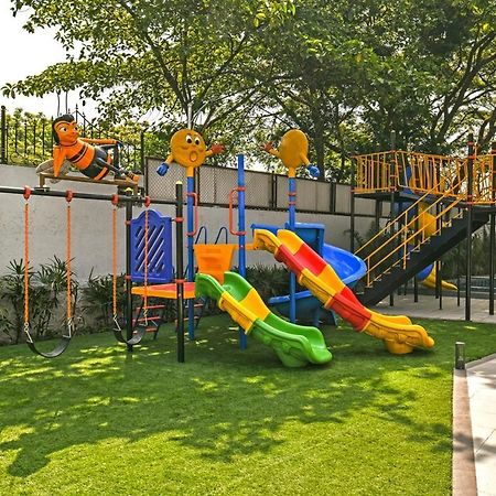 Meritas Aura Resort Lonavla Exterior foto