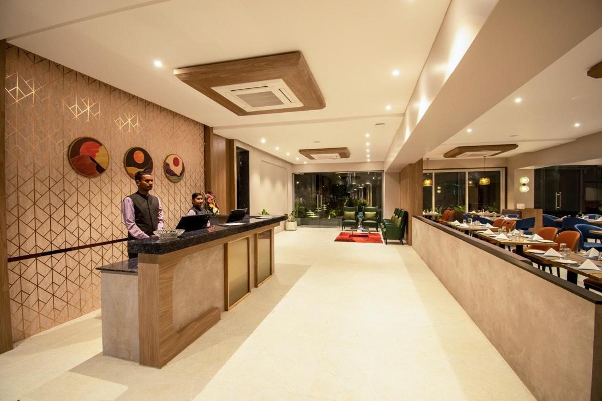 Meritas Aura Resort Lonavla Exterior foto