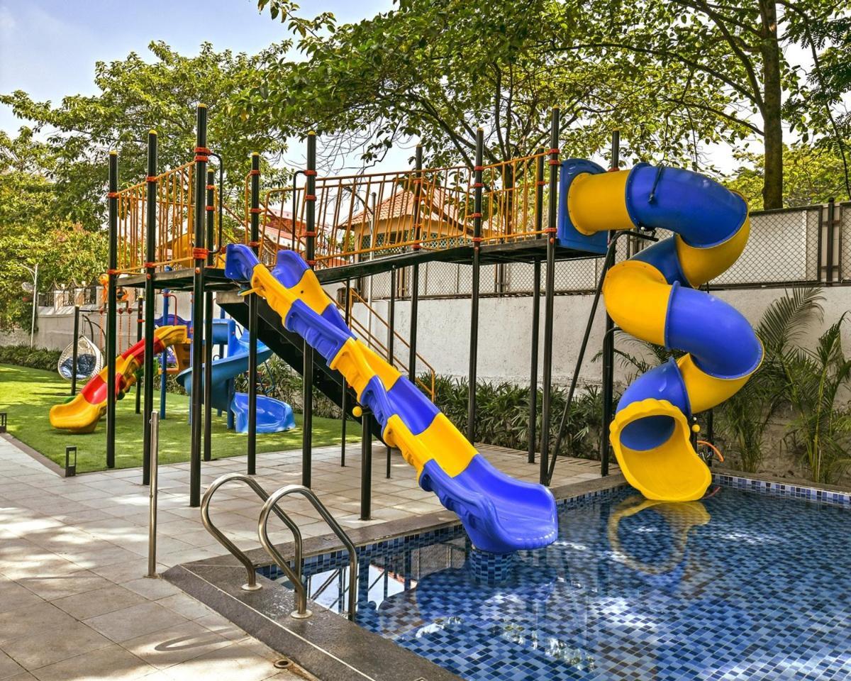 Meritas Aura Resort Lonavla Exterior foto
